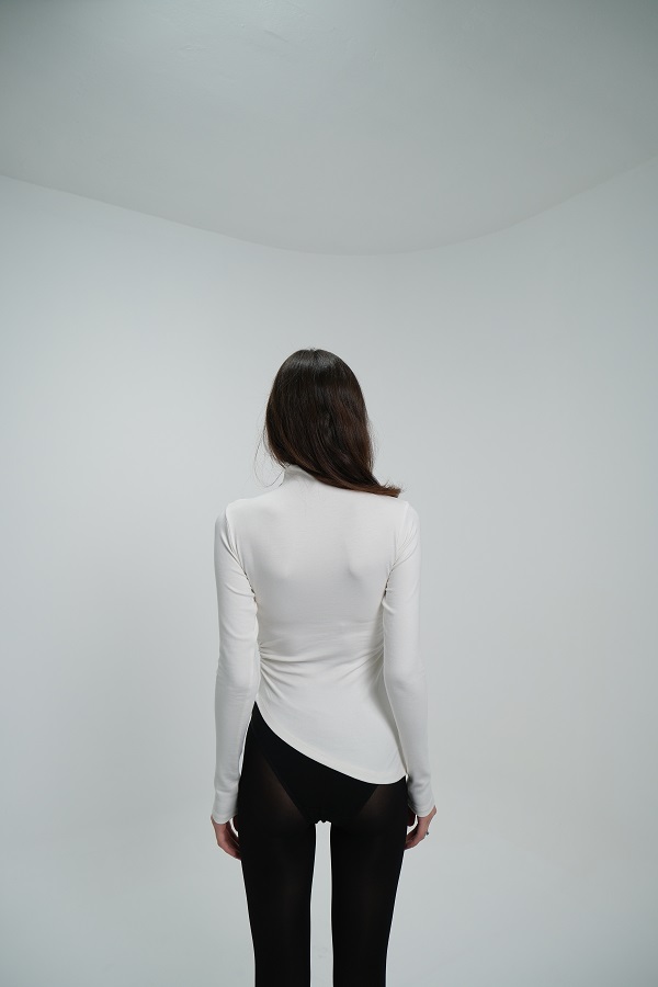 Ekru Yandan Büzgülü Bluz Ekru Yandan Büzgülü Bluz 5